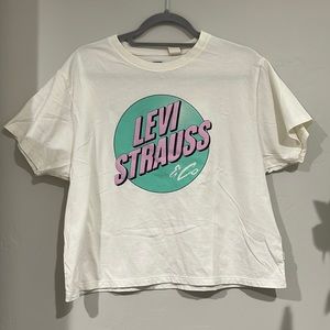 Levi’s graphic Tee